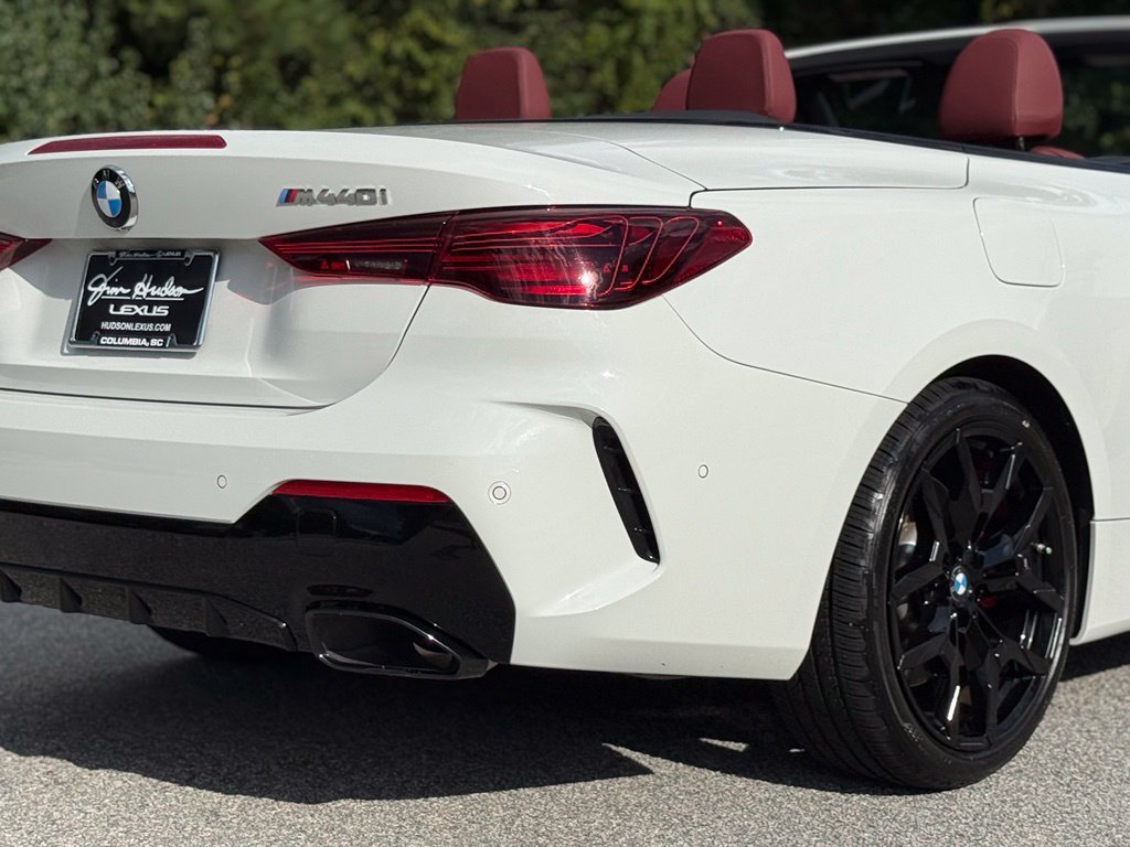 Used 2026 BMW M440i Convertible w/ Premium Package RWD image 15