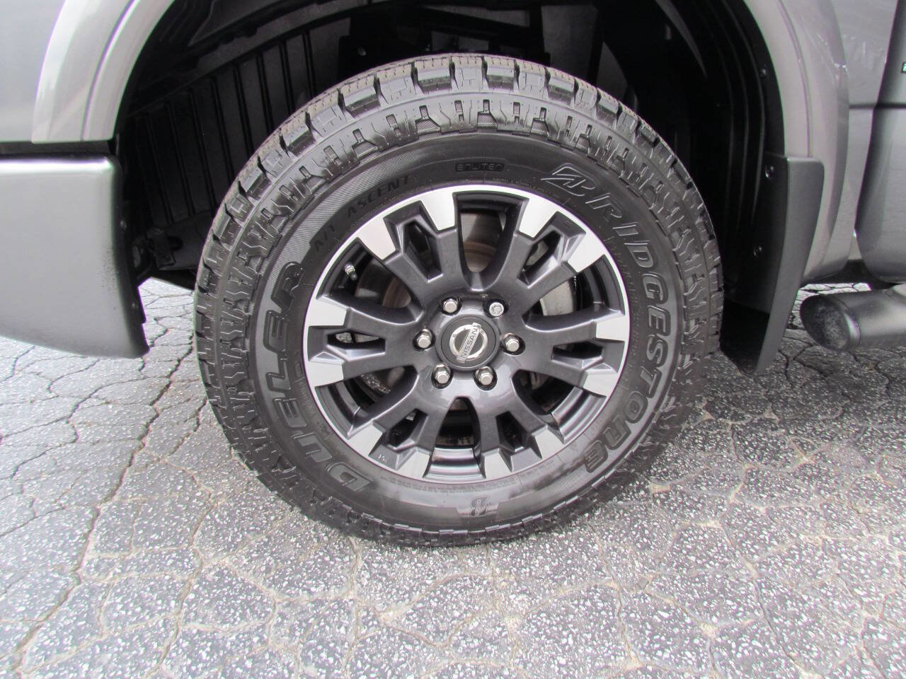 Used 2019 Nissan Titan PRO-4X w/ Pro-4x Convenience Package image 22