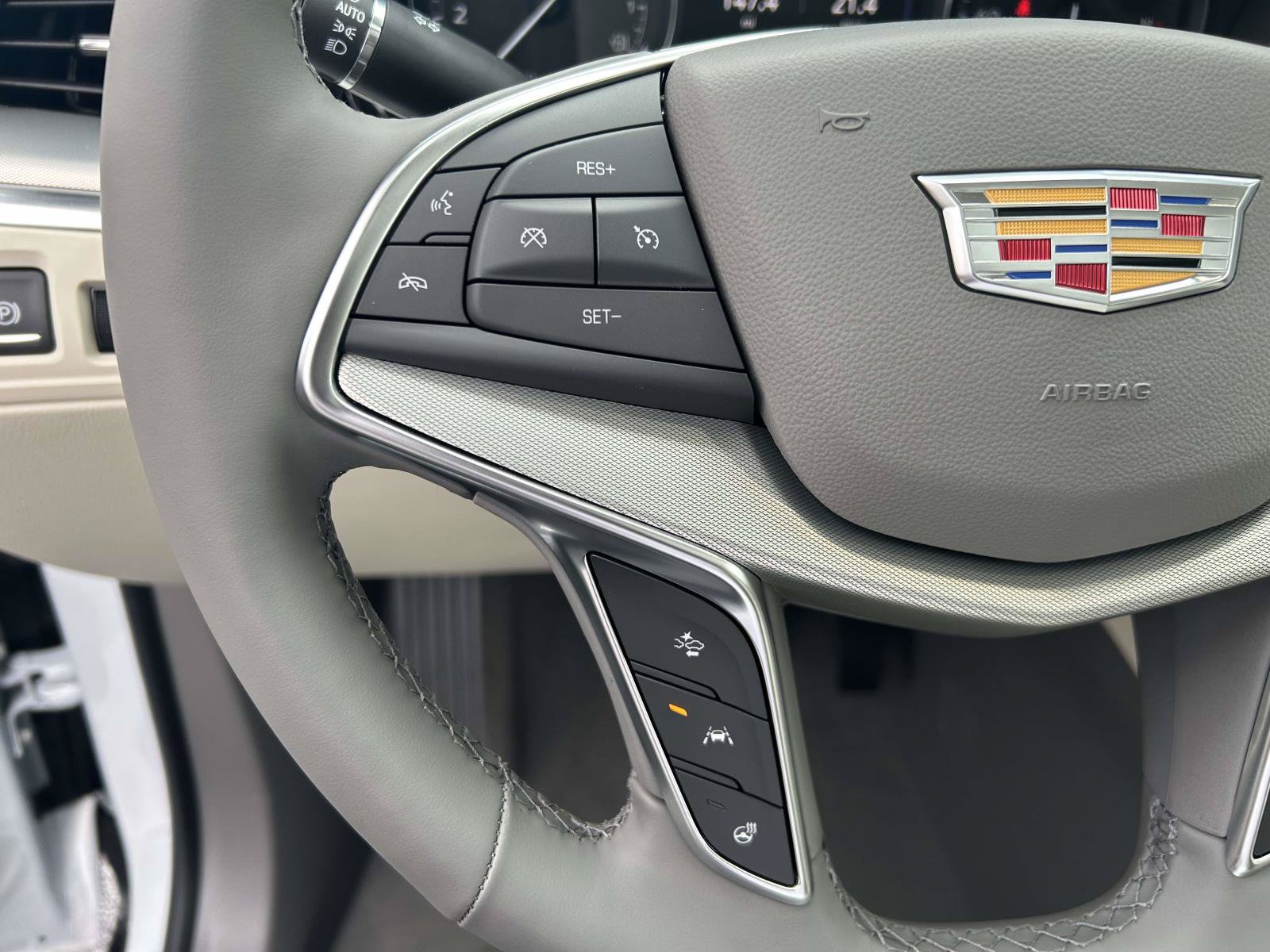 New 2026 Cadillac XT5 Premium Luxury w/ Driver Assist Package FWD image 23