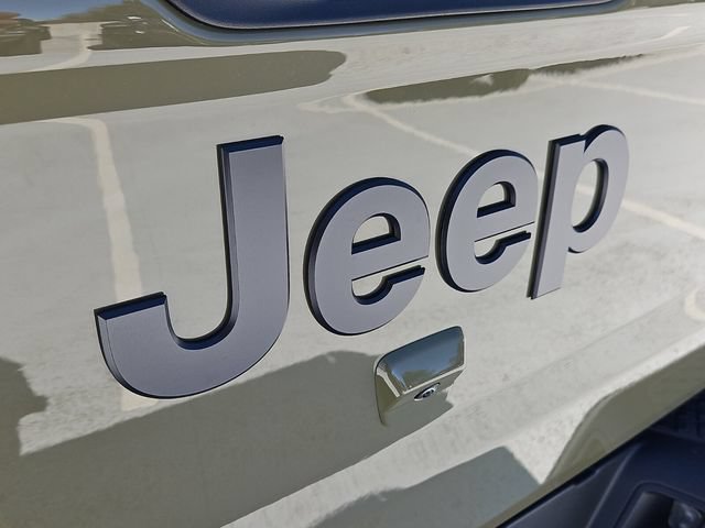 New 2026 Jeep Gladiator Sport AWD/4WD image 25