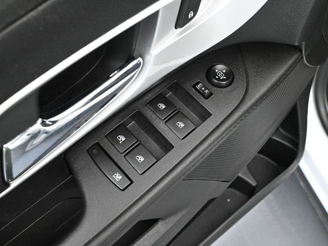 Used 2017 Chevrolet Equinox LT w/ Convenience Package image 20