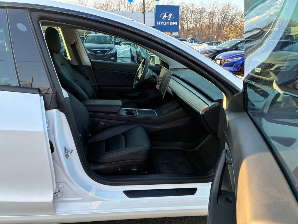Used 2021 Tesla Model 3 Performance image 20