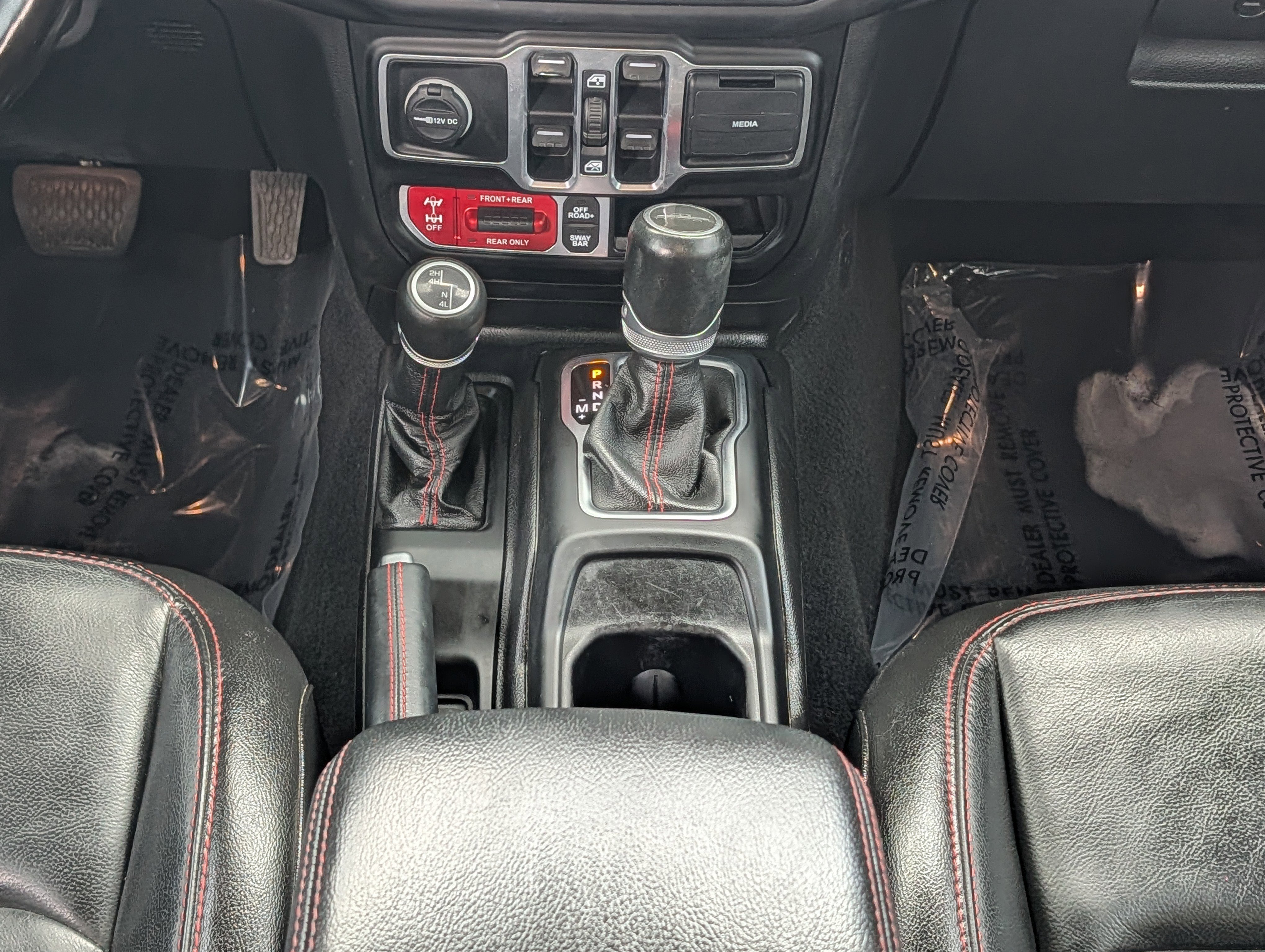 Used 2020 Jeep Gladiator Rubicon AWD/4WD image 25