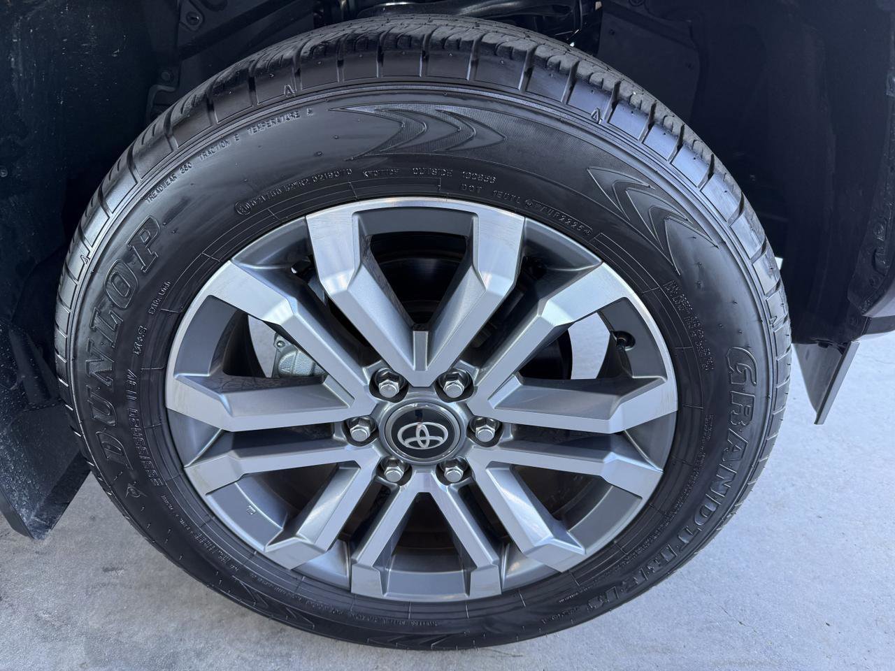 Used 2025 Toyota 4Runner Limited AWD/4WD image 56