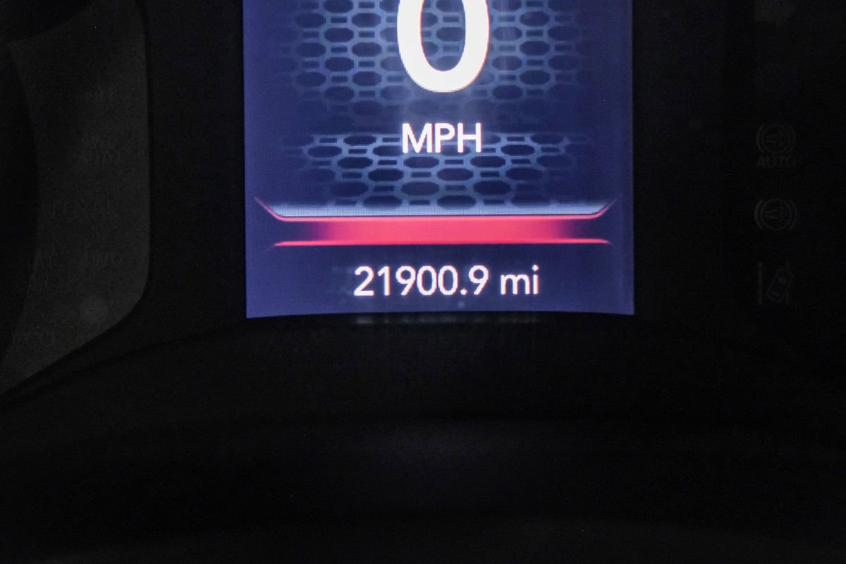 Used 2024 RAM 2500 Tradesman w/ Chrome Appearance Group image 20