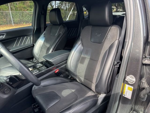 Used 2020 Ford Edge ST image 11