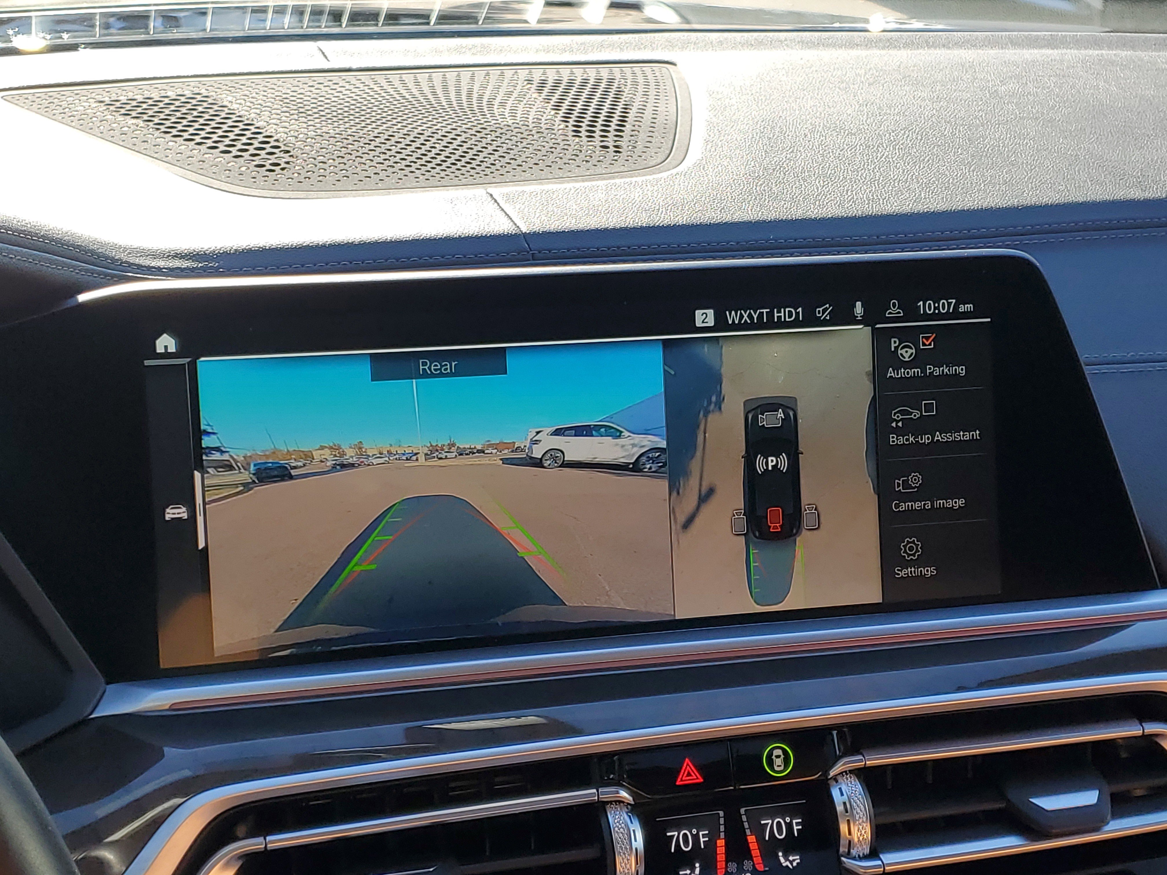 Used 2022 BMW X6 xDrive40i w/ Executive Package image 19