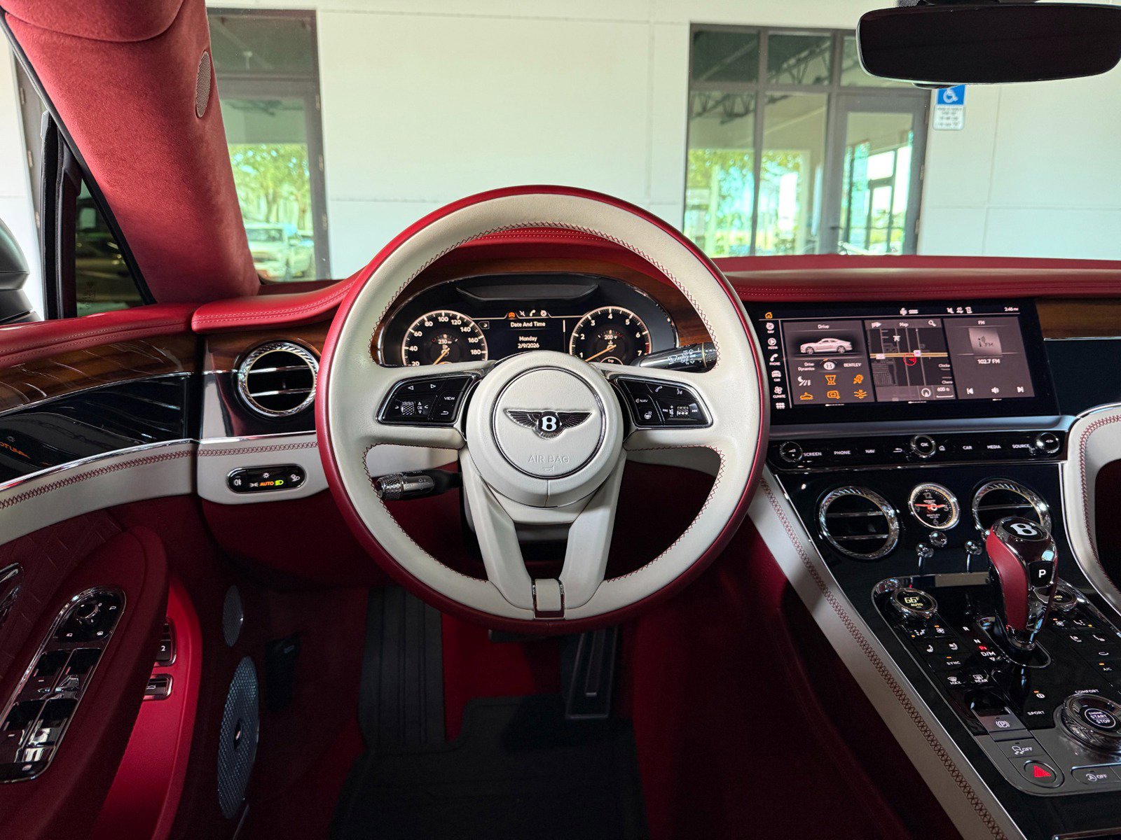 Used 2022 Bentley Continental GT image 33