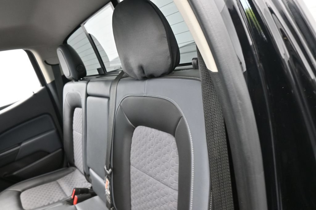 Used 2019 Chevrolet Colorado Z71 RWD image 32