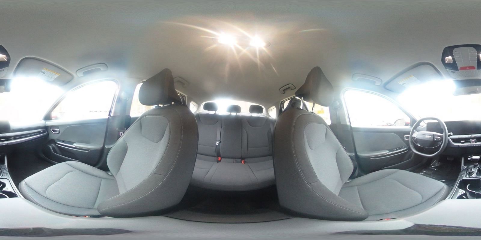 Used 2025 Kia K4 LXS image 42