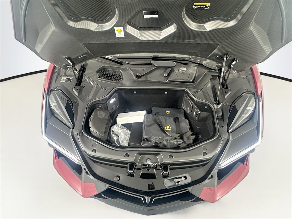 Used 2024 Lamborghini Revuelto image 26