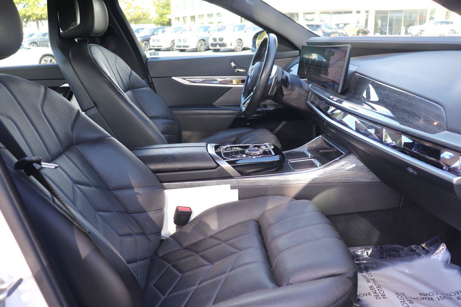 Used 2023 BMW 740i RWD image 17