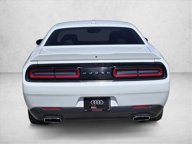 Used 2016 Dodge Challenger SXT Plus RWD image 6