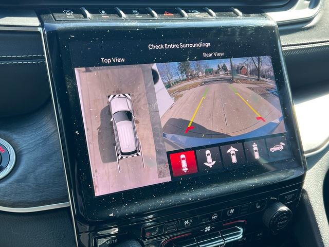 Used 2024 Jeep Grand Cherokee L Limited w/ Luxury Tech Group II image 28