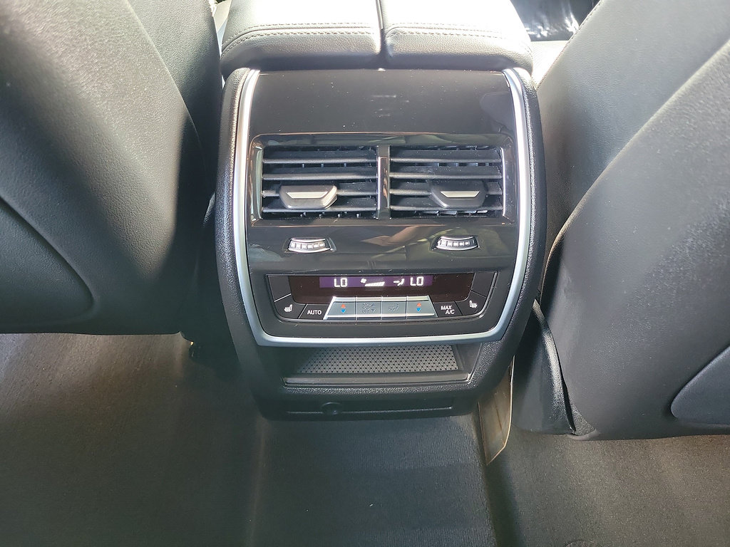 Used 2026 BMW X5 sDrive40i w/ Climate Comfort Package RWD image 12
