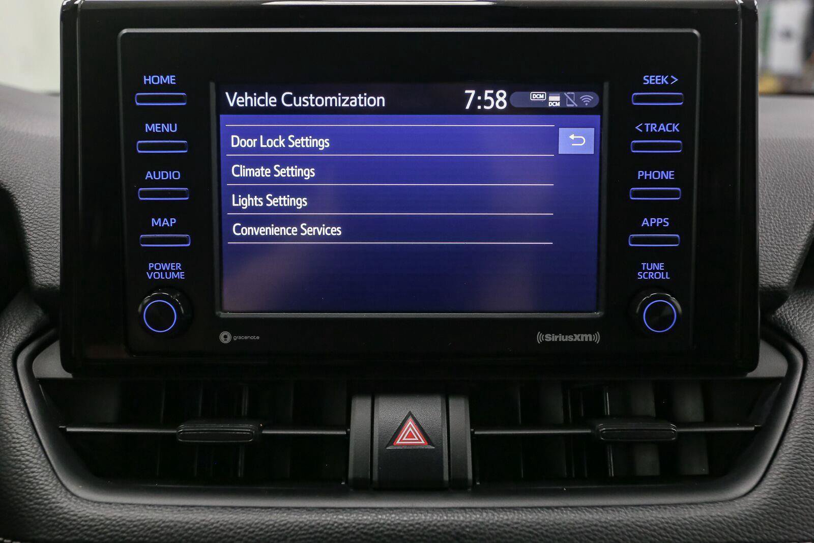 Used 2021 Toyota RAV4 XLE AWD/4WD image 24