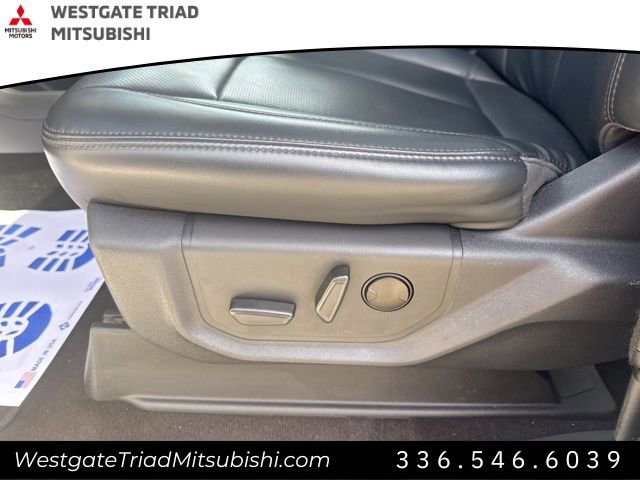 Used 2023 Ford Expedition Max XLT image 15