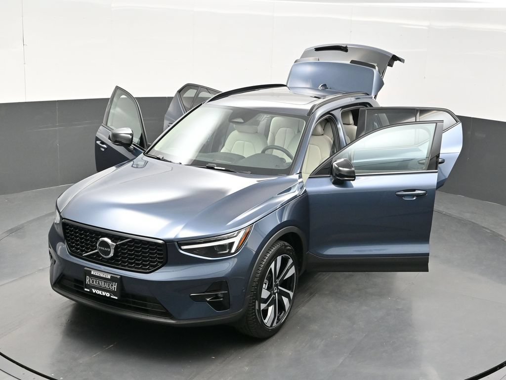 New 2026 Volvo XC40 B5 Ultra w/ Protection Package Premier AWD/4WD image 40