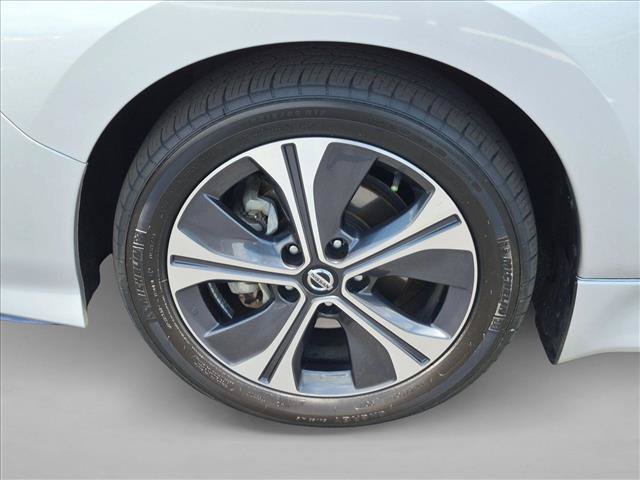 Used 2020 Nissan Leaf SL Plus FWD image 10