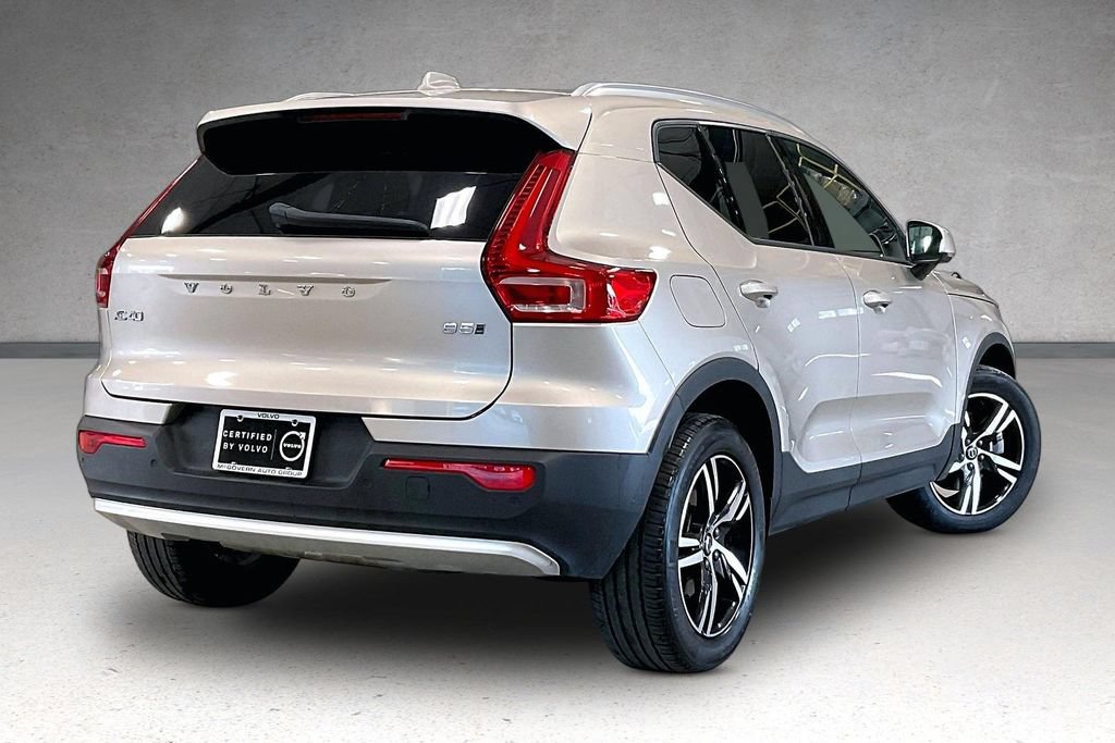 Certified 2023 Volvo XC40 B5 Core w/ Convenience Package AWD/4WD image 7