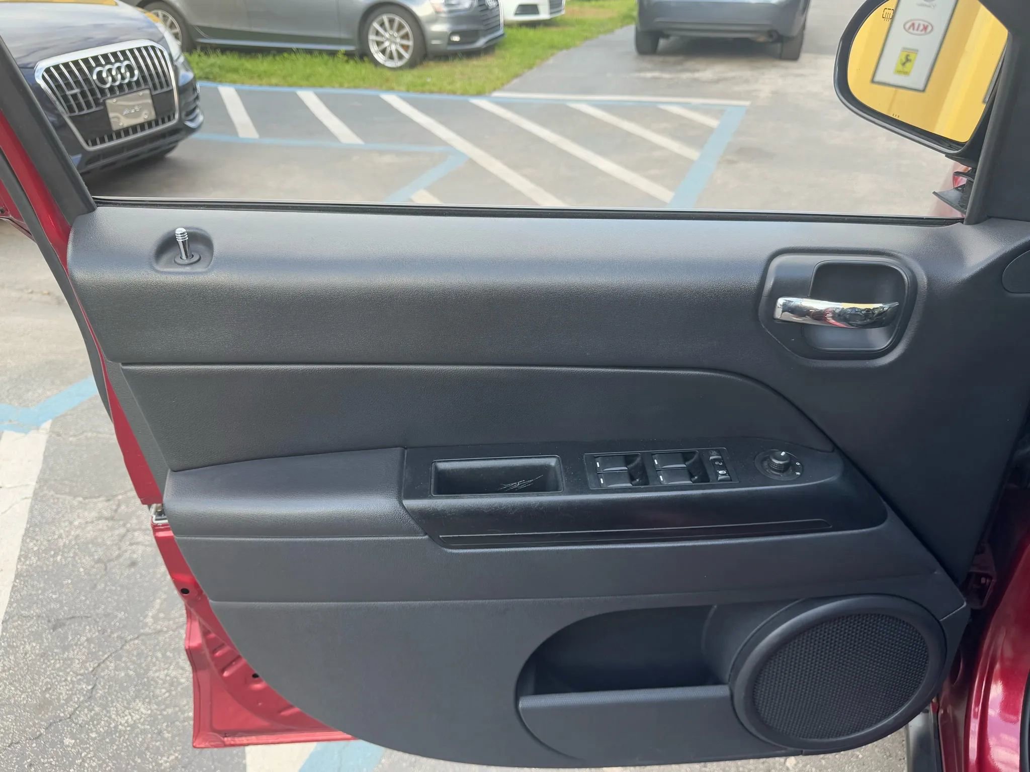 Used 2012 Jeep Compass Latitude w/ Sun/Sound Group image 30