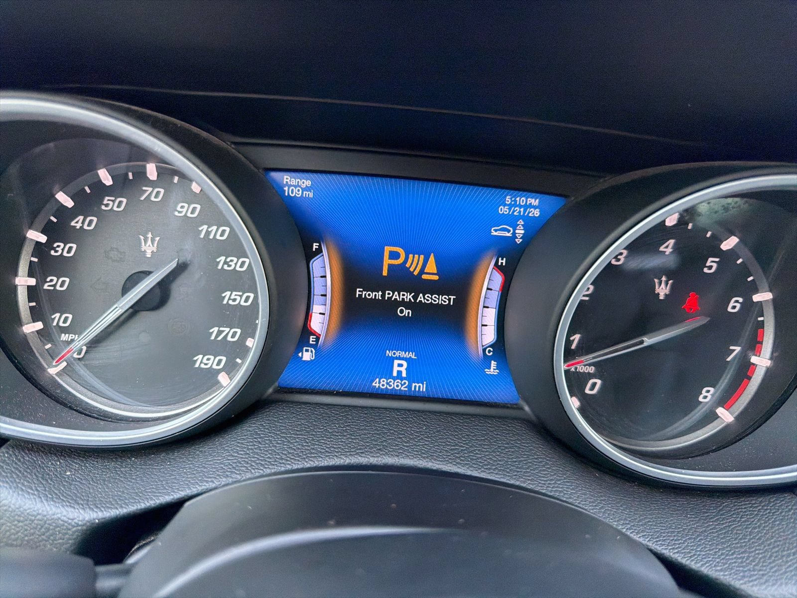 Used 2020 Maserati Levante AWD/4WD image 12
