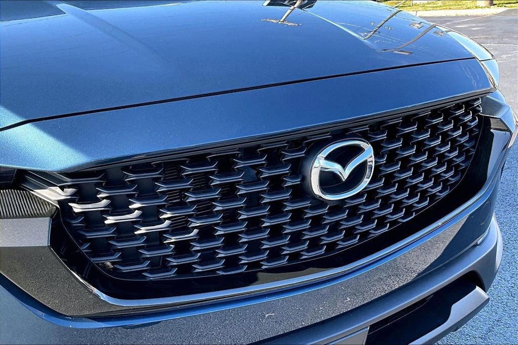 Certified 2025 MAZDA CX-50 2.5 Hybrid w/ Weather Package image 28