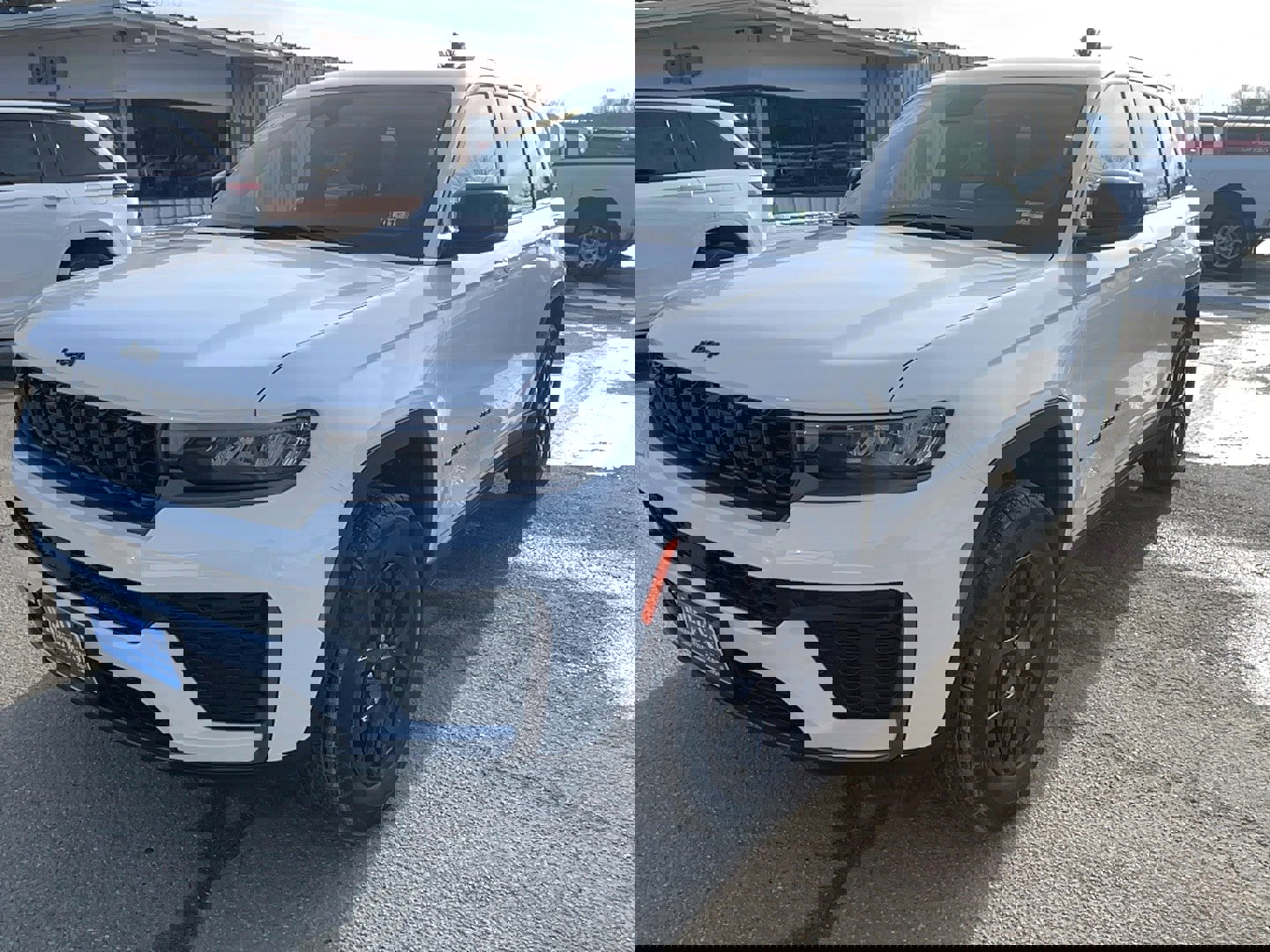 New 2026 Jeep Grand Cherokee Altitude image 1