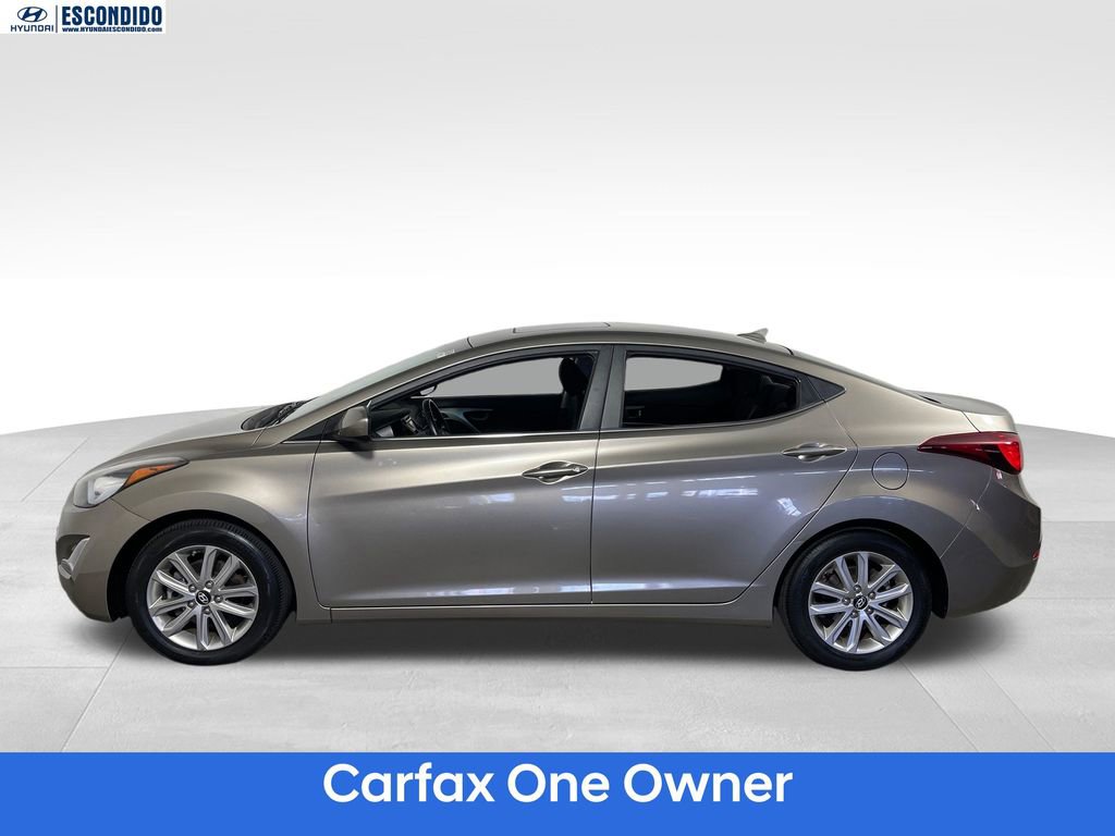 Used 2015 Hyundai Elantra SE w/ Option Group 03 FWD image 2
