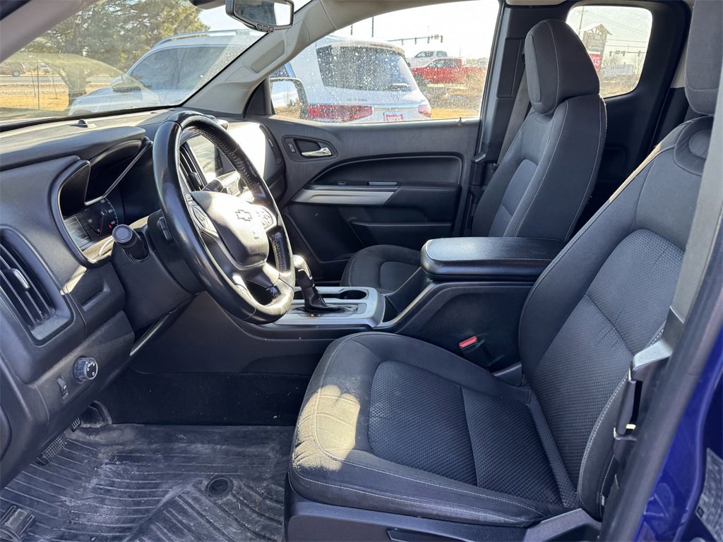 Used 2017 Chevrolet Colorado LT image 9