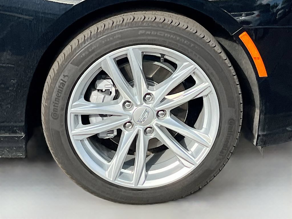 Used 2025 Cadillac CT4 Luxury w/ Cold Weather Package RWD image 30