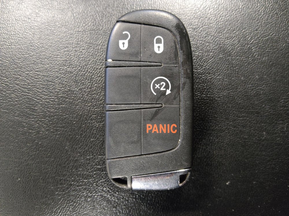 Used 2018 Jeep Compass Latitude w/ Cold Weather Group AWD/4WD image 32