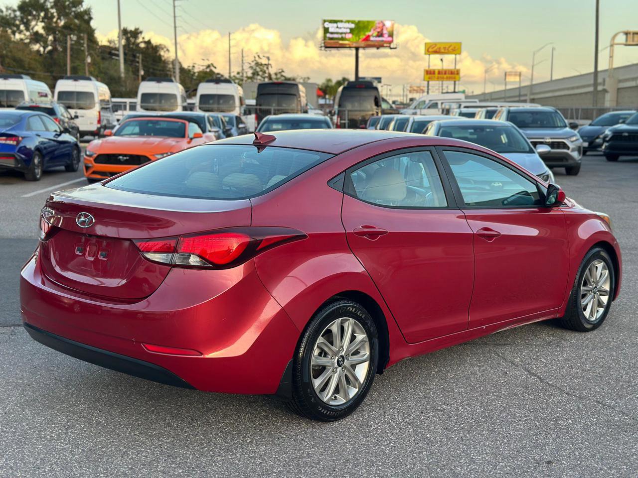 Used 2016 Hyundai Elantra SE w/ Option Group 02 FWD image 6