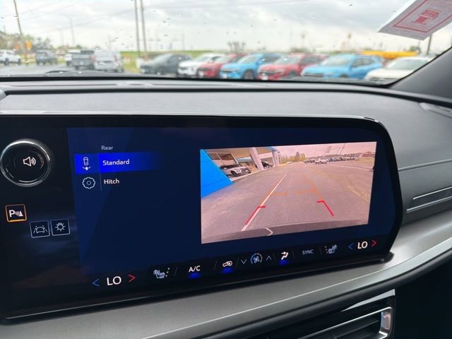 New 2026 Chevrolet Traverse LT image 15