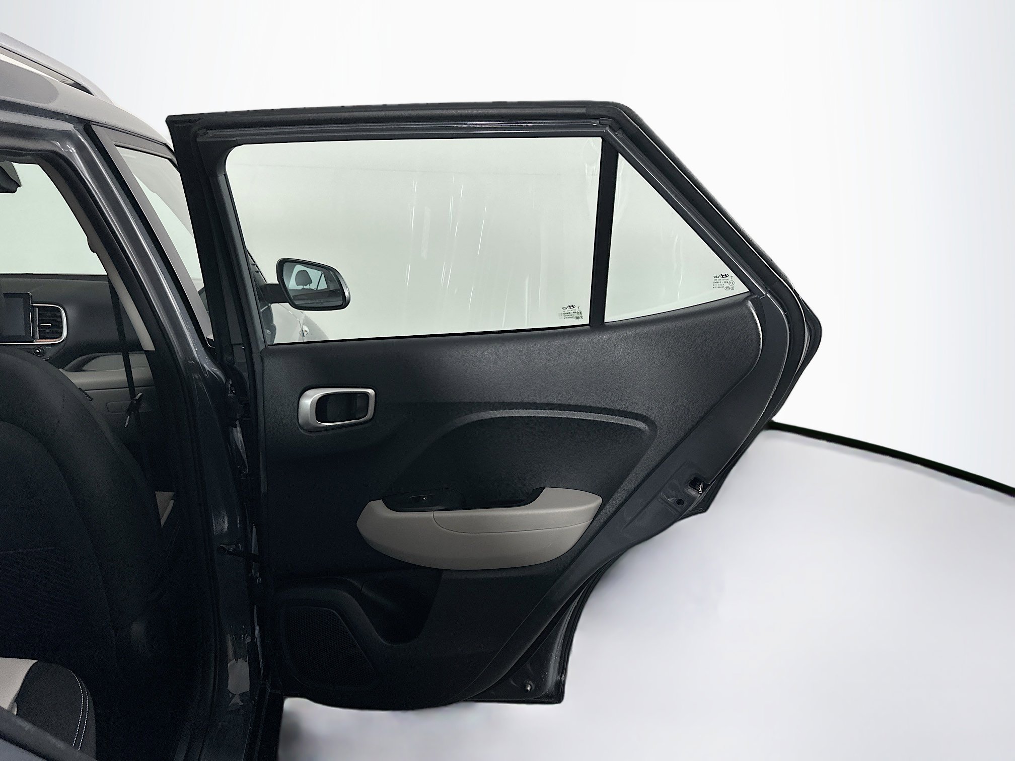 Used 2024 Hyundai Venue SEL image 29