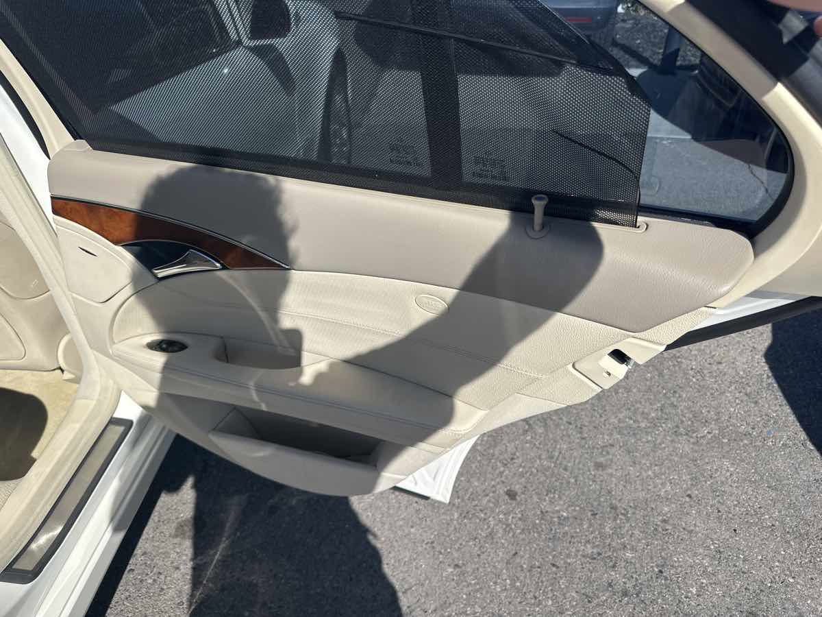 Used 2005 Mercedes-Benz E 320 Sedan image 17