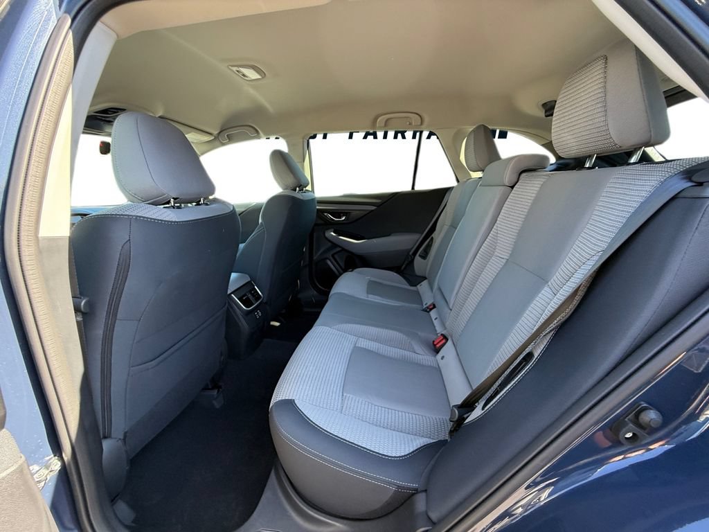 Used 2025 Subaru Outback Premium AWD/4WD image 23