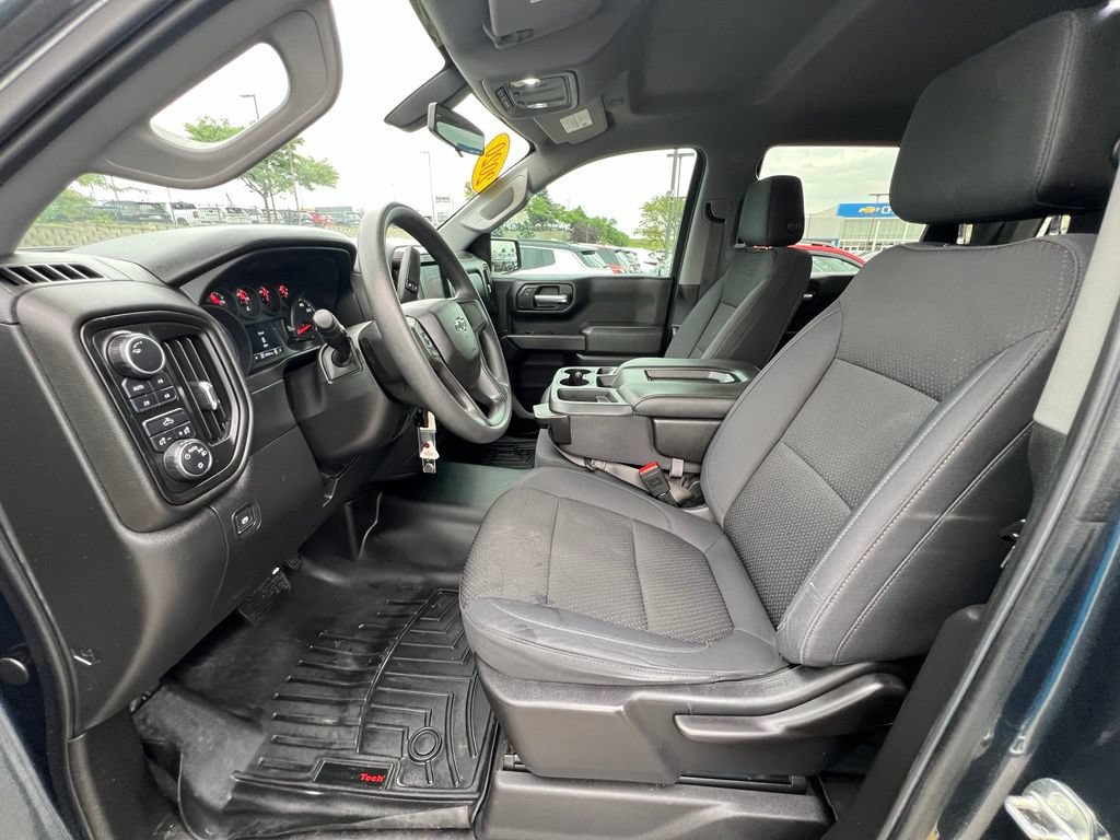 Used 2020 Chevrolet Silverado 1500 Custom Trail Boss w/ Custom Convenience Package AWD/4WD image 19