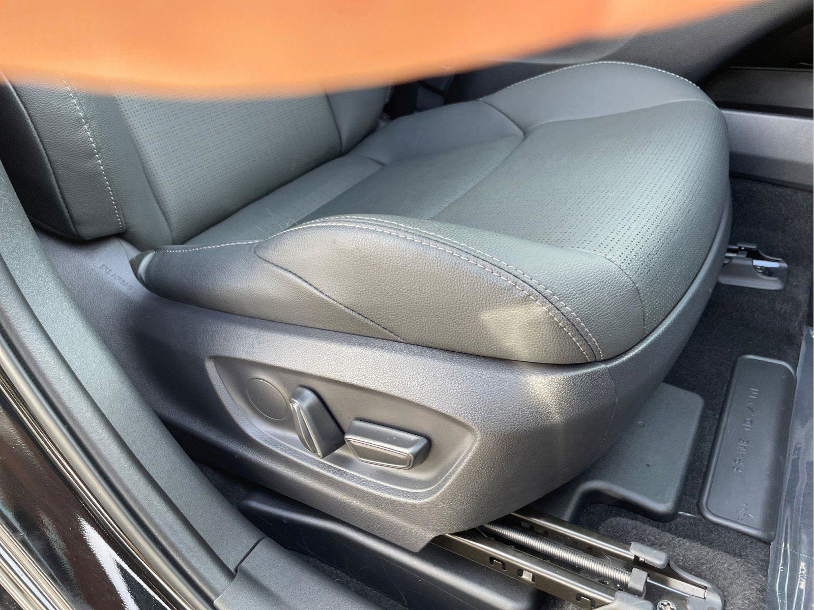 Certified 2024 Subaru Solterra Touring w/ Touring Package image 30