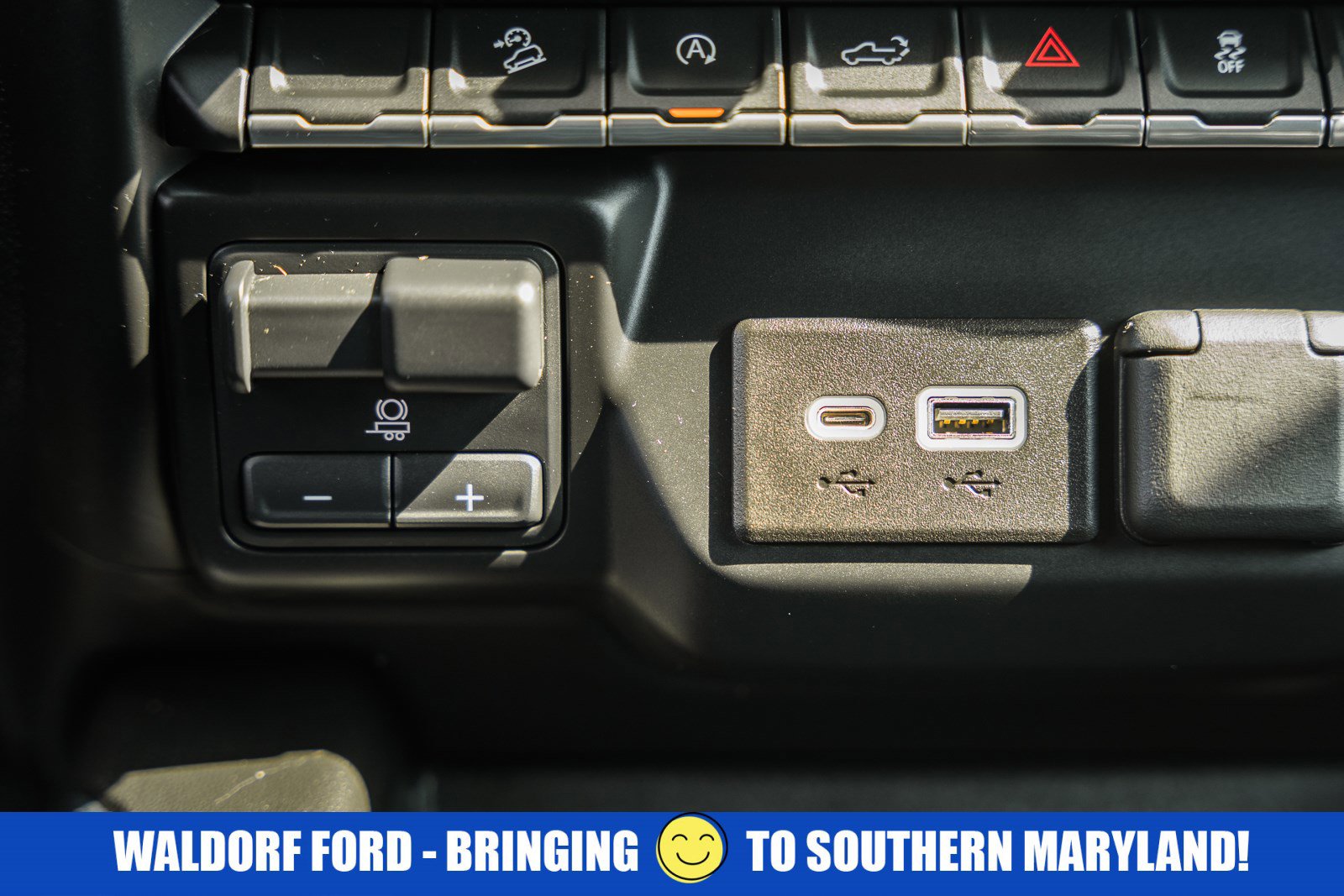 Used 2020 Chevrolet Silverado 1500 LT Trail Boss image 37