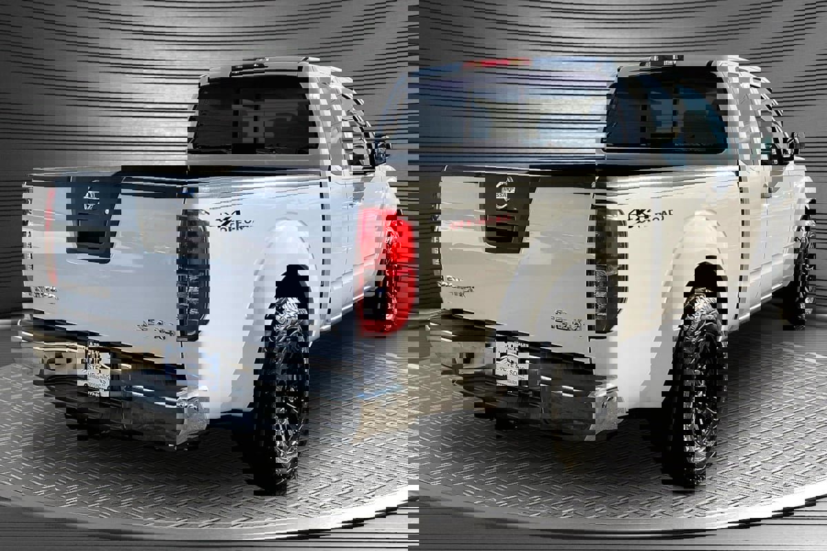 Used 2008 Nissan Frontier SE w/ SE Value Truck Pkg image 6