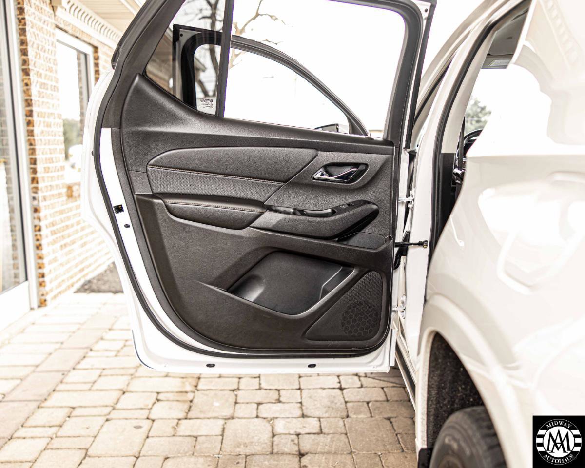 Used 2019 Chevrolet Traverse Premier AWD/4WD image 24