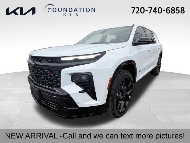 Used 2026 Chevrolet Traverse RS w/ LPO, Floor Liner Package AWD/4WD image 1