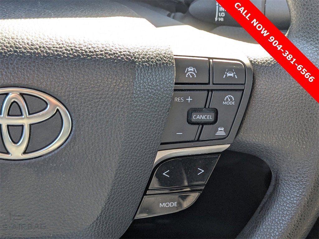 Used 2025 Toyota Camry LE image 28