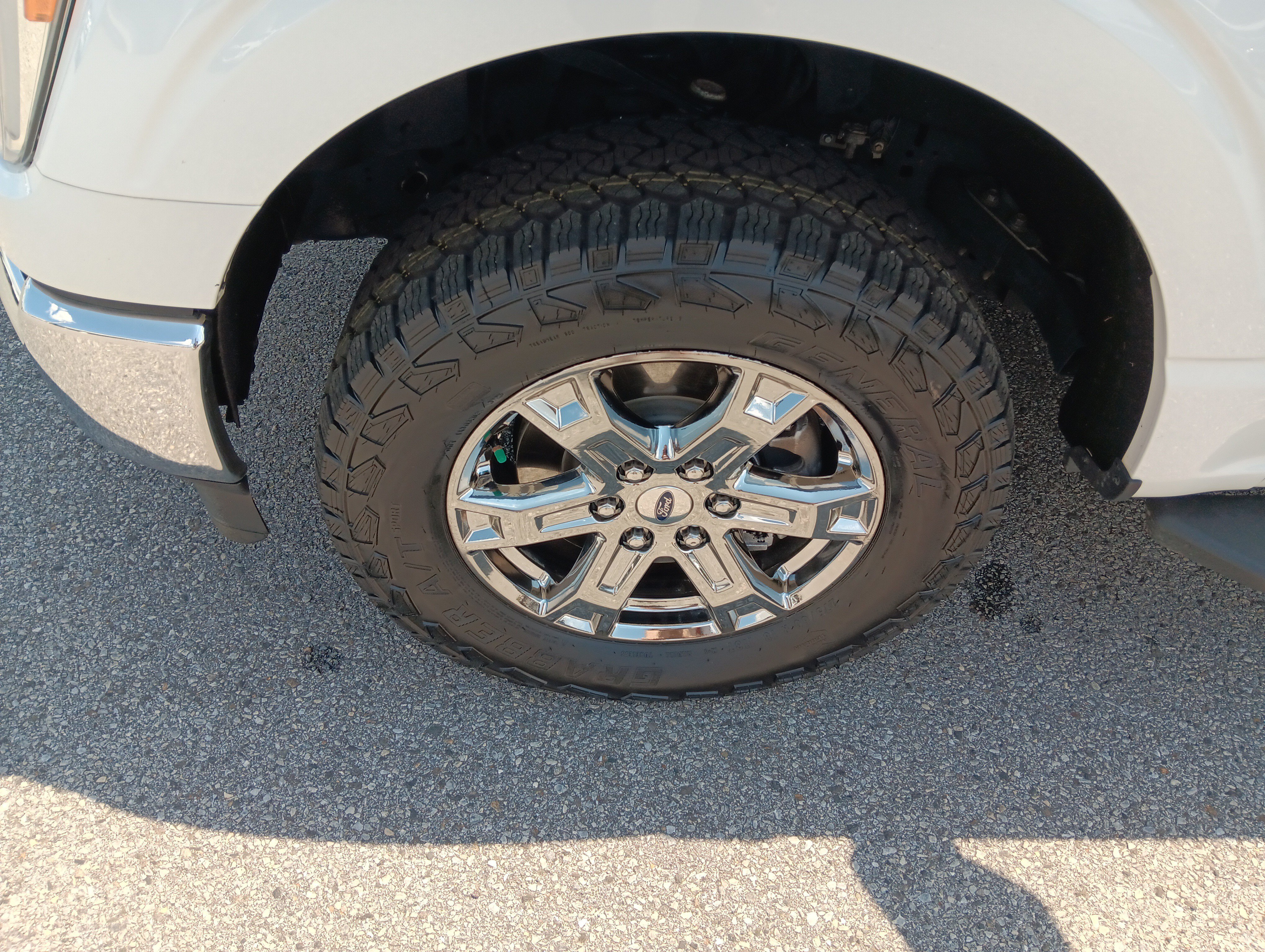 Used 2023 Ford F150 XLT w/ Equipment Group 302A High AWD/4WD image 2