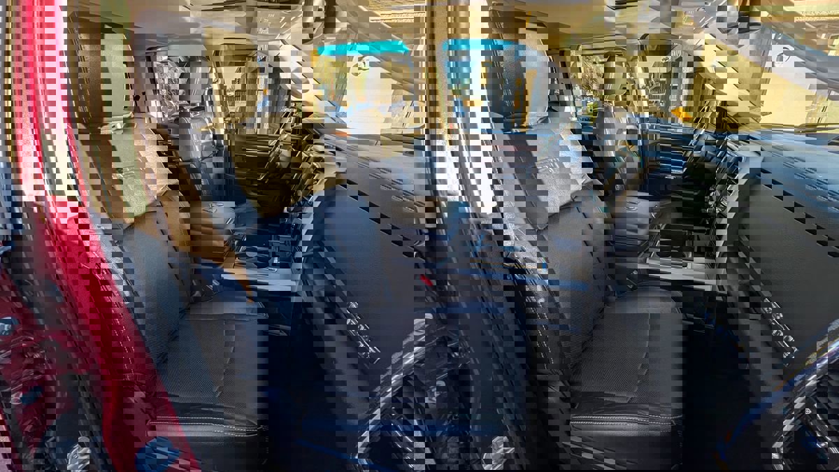 Used 2014 RAM 1500 Laramie w/ Convenience Group image 31