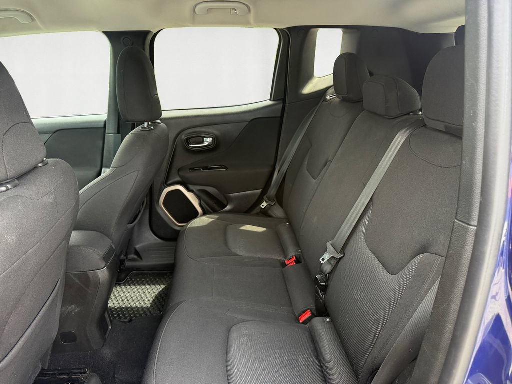 Used 2017 Jeep Renegade Latitude w/ Cold Weather Group AWD/4WD image 14