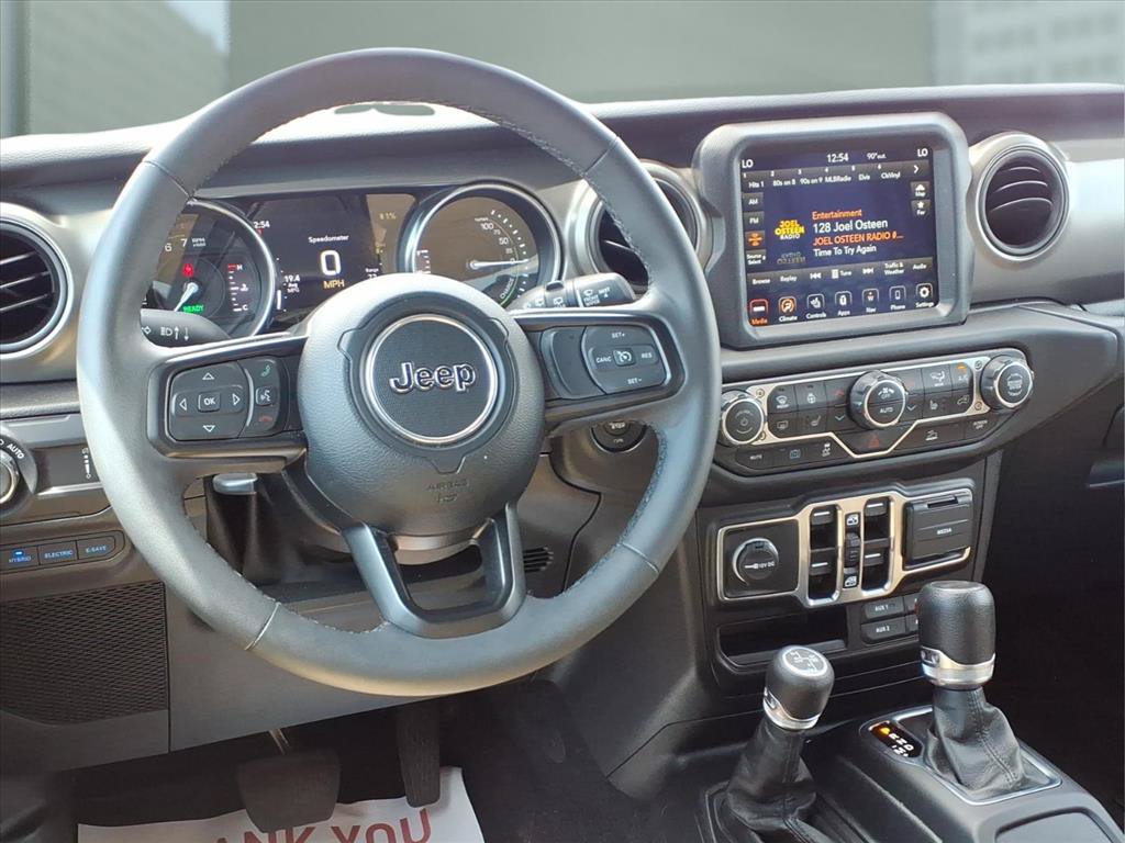 Certified 2023 Jeep Wrangler Unlimited w/ Sun & Screen Package AWD/4WD image 3