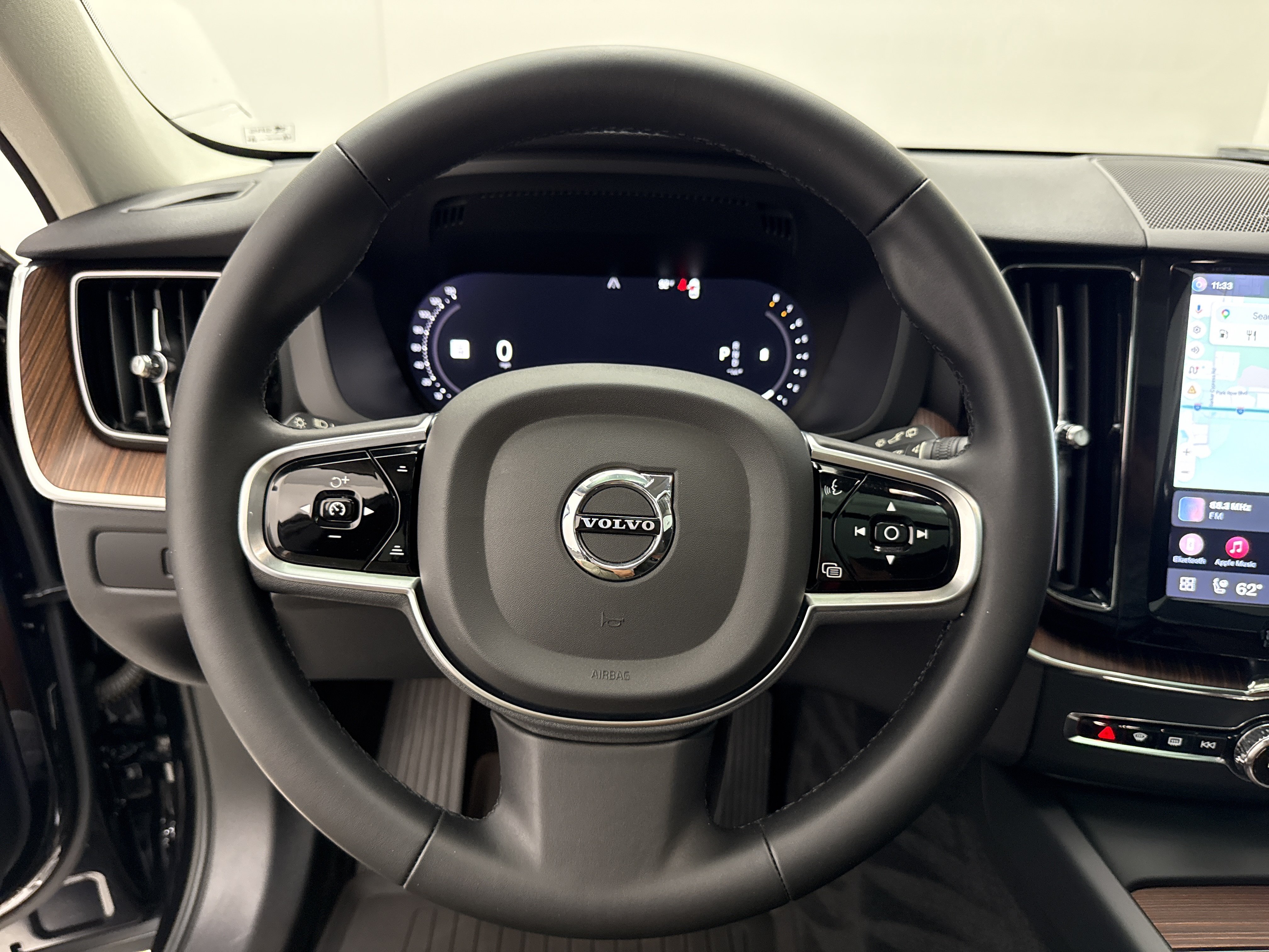 Certified 2023 Volvo XC60 B5 Plus w/ Climate Package FWD image 15