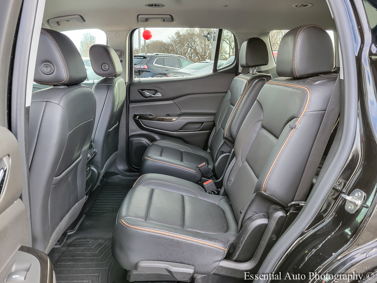 Used 2023 GMC Acadia AT4 w/ Technology Package image 10